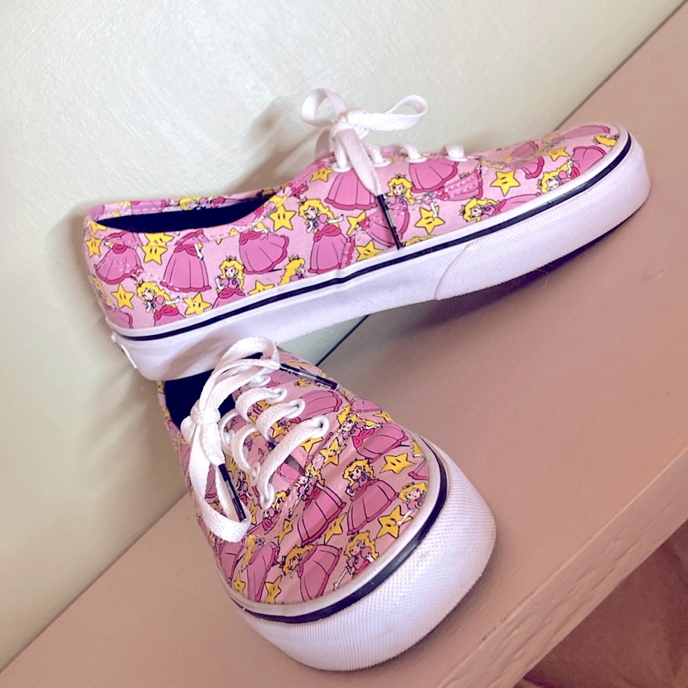 Vans Princess Peach Game Over Nintendo sneakers size 7.5 EUC!